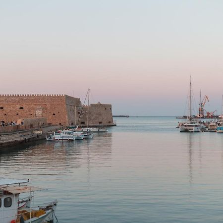 Athina Secret Apartments Adults Only Iraklio Exteriér fotografie