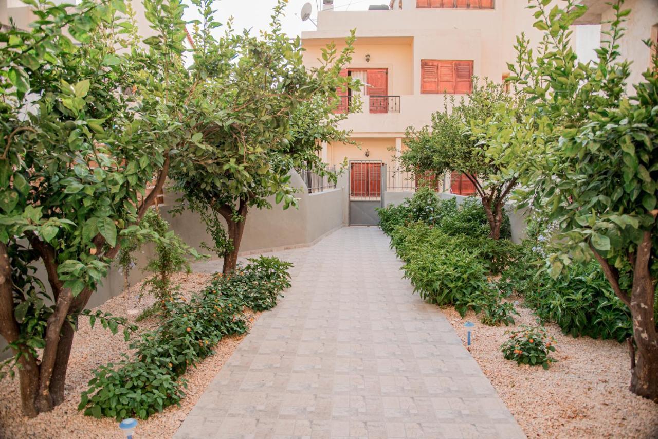Athina Secret Apartments Adults Only Iraklio Exteriér fotografie